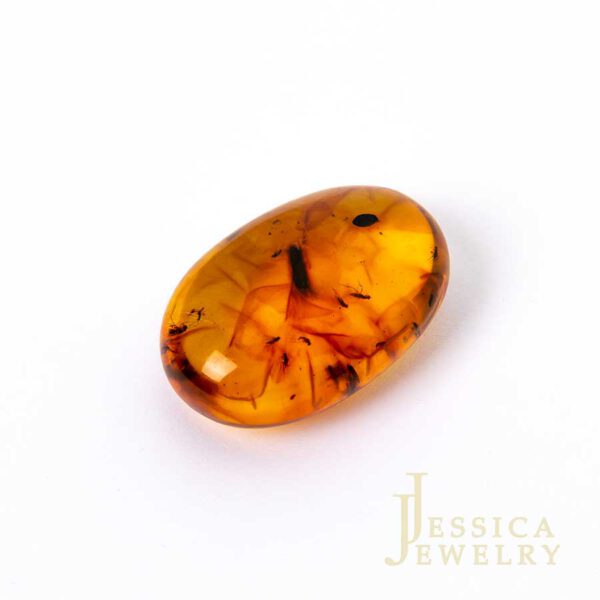 AMBER (HỔ PHÁCH)